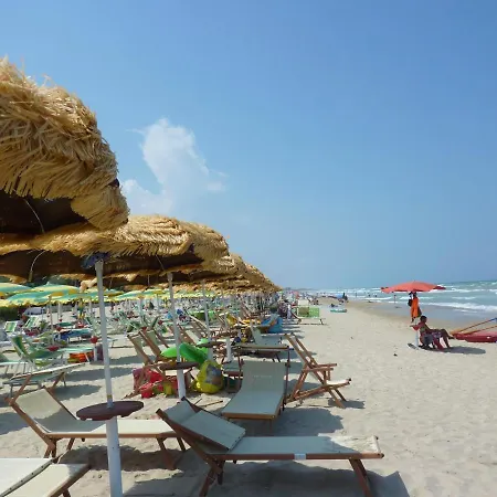 Piazza Verdi Sp Roseto Vacanza Lejlighed