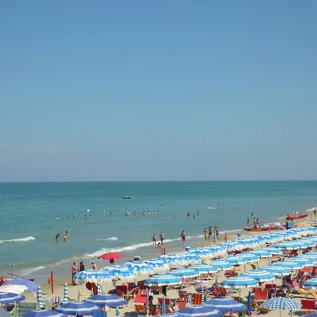 Piazza Verdi Sp Roseto Vacanza *